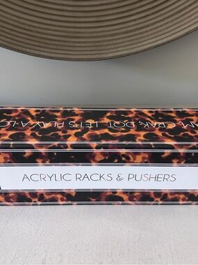 Tortoiseshell Acrylic Rack & Pusher Set - Brown Pattern (New-unopened)
